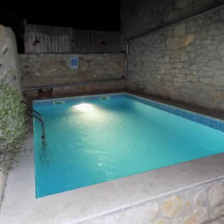 Relaxing Rustic Holiday House With Pool Крница